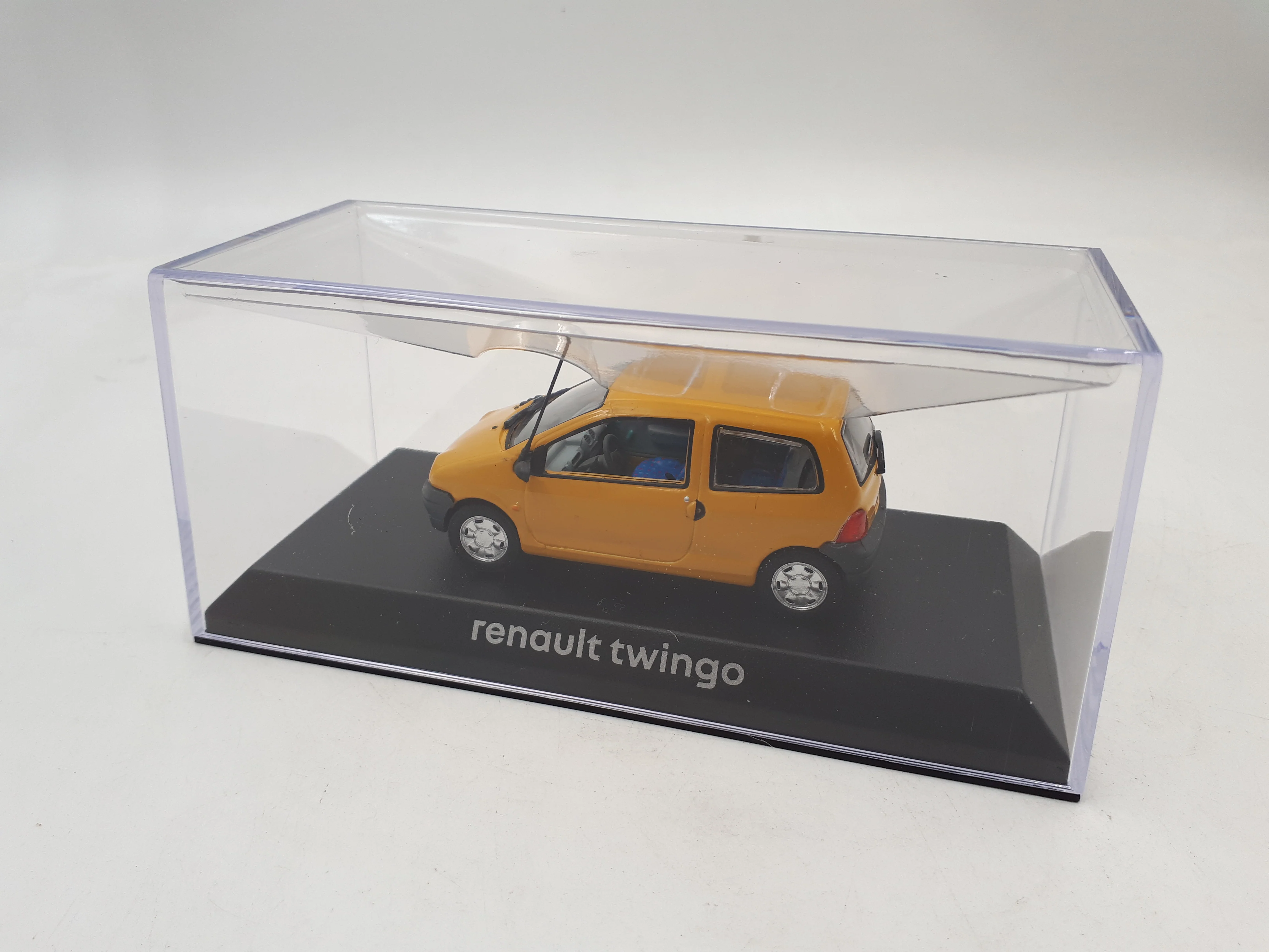 Miniatura 3